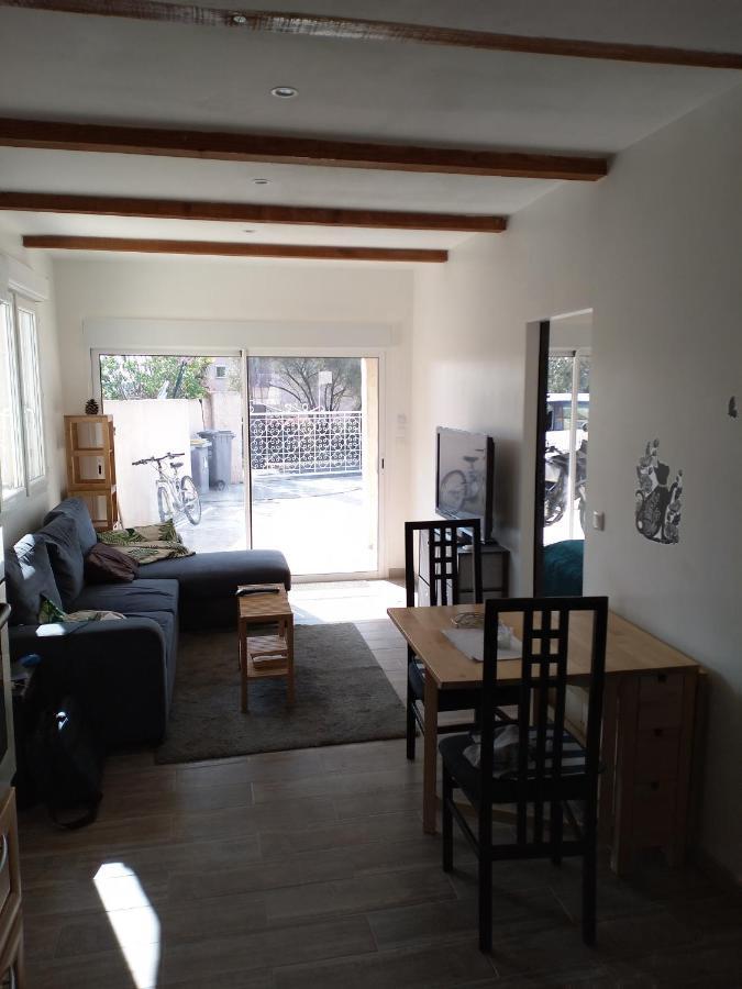 Maison Vers Les Vignes Alignan-du-Vent ภายนอก รูปภาพ